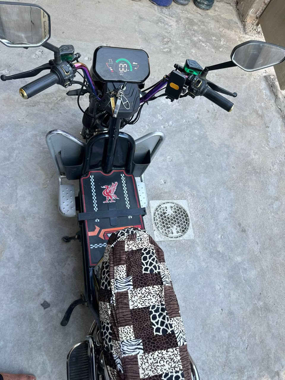 للبيع MR2025
نضام سويج +بصمه اصبع+بصمه تشغيل عن بعد

ماطور نظيف جدا استخدام قليل جدا
دبل اشاره/نضام ار رجوع للخلف 
ستيرن ملون 
رقم لد ضوئي/نشرات الوان 
4سرع
لايت زنون اضافي رماش عالي ناصي 
ام بي ثري بلوتوث  
سعر675وبي مجال بسيط حك جيه
 عنوان   فلوجه حي رساله
استفسار اتصال &
***********
واتساب
