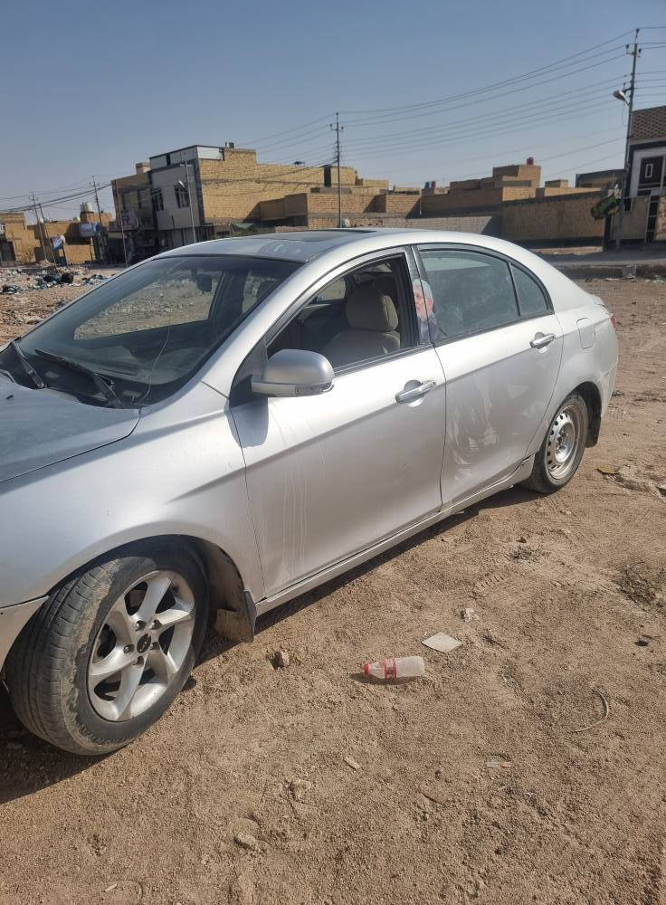 سيارة ام كراند موديل ٢٠١٢ للبيع محور كورلا التبريد شغال سيارة بيها نقوصات بسيطه سنويتها ساقطه وصاحبها موجود السعر ٣٨وبيها مجال بسيط  مكان السيارة الناصريه الاسكان الصناعي رقمي *********** ناصرية, ذي قار
