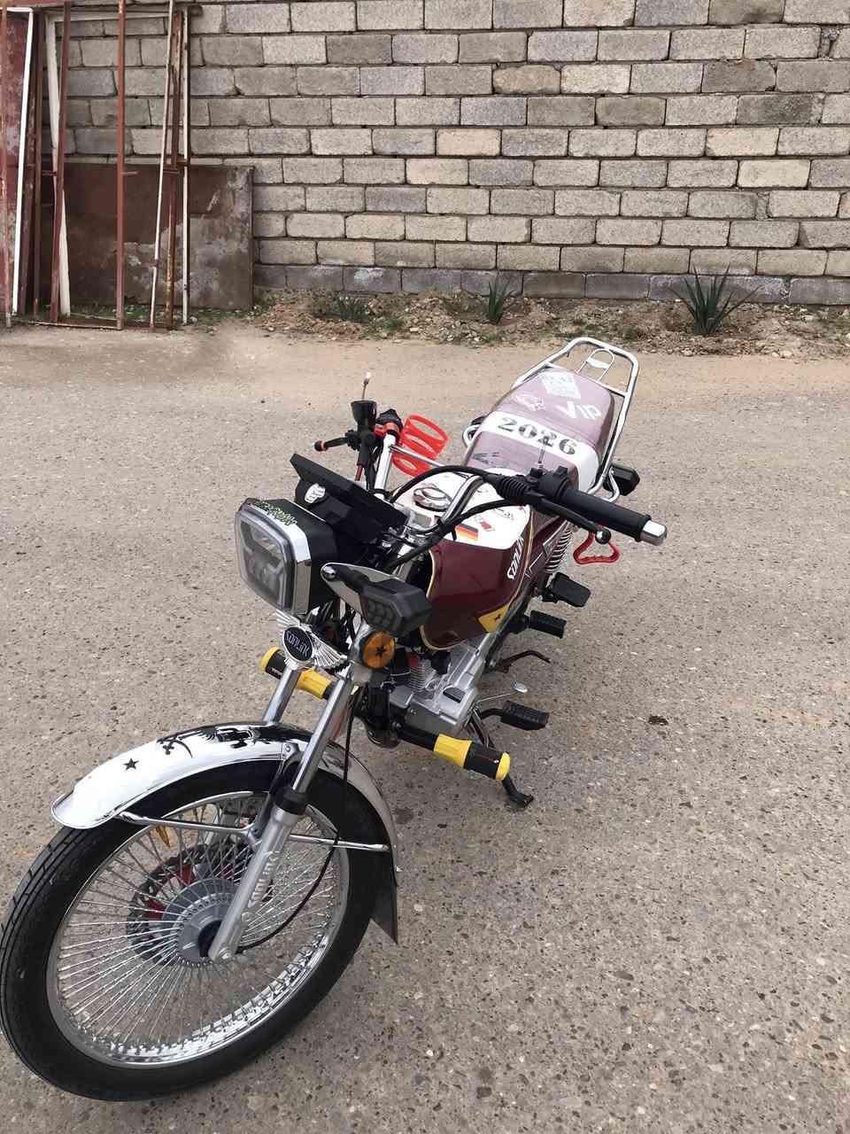 السلام عليكم تايكر 25 للبيع الموطور نضافه فول بس شاشه طافيه ماناقصه برغي كهربائيات شغاله سعر 800 وبيه مجال مستعجل ع بيع 
المكان بيجي جريش
للإتصال :***********
