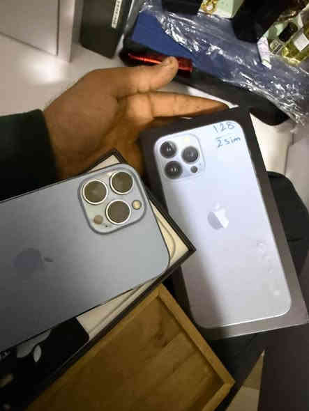 iphone 13 pro max 2 sim 128 gb be shoxt patre 82.   *********** رانية
