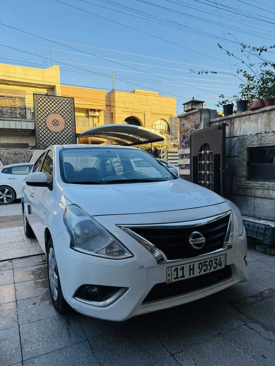 للبيع نيسان سني هندي
2019 كفاله عامه من الصبغ و التبديل و الحادث بليته زركه ماشيه 100 الف كيلو متر سيارة نضيفه جداً استخدام شخصي ويل 15 كامره و شاشه و حساسات و داخل كشنات و سقف و ارضيه مدوشم رقم بغداد دولي بأسمي تحويل ثاني يوم جاهزة من كل النواحي مابي اي نقص حداديه كير محرك تبريد كله شغال هزة جديدة سنويه للـ2029 
السعر 108 
العنوان بغداد السيدية 
للتواصل ***********
