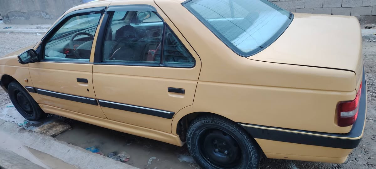 السلام عليكم
بيجو لميس 13
سنوية الثمانية وعشرين وشرط التحويل
العنوان بغداد نهاية حي اور سبع قصور 
السعر 32وبيهة ومجال 
الرقم ***********
