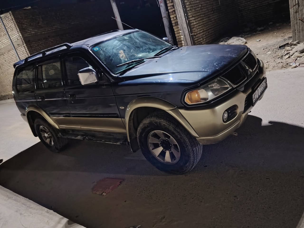 السلام عليكم للبيع نتيفيا 2007 بسمي گير محرك كفاله بيها صبغ بس بلباب صفحه السايق وتخم تاير باتري جديد السياره جاهزه مال جناي للتواصل *********** من الاخير قفل ٩٠
