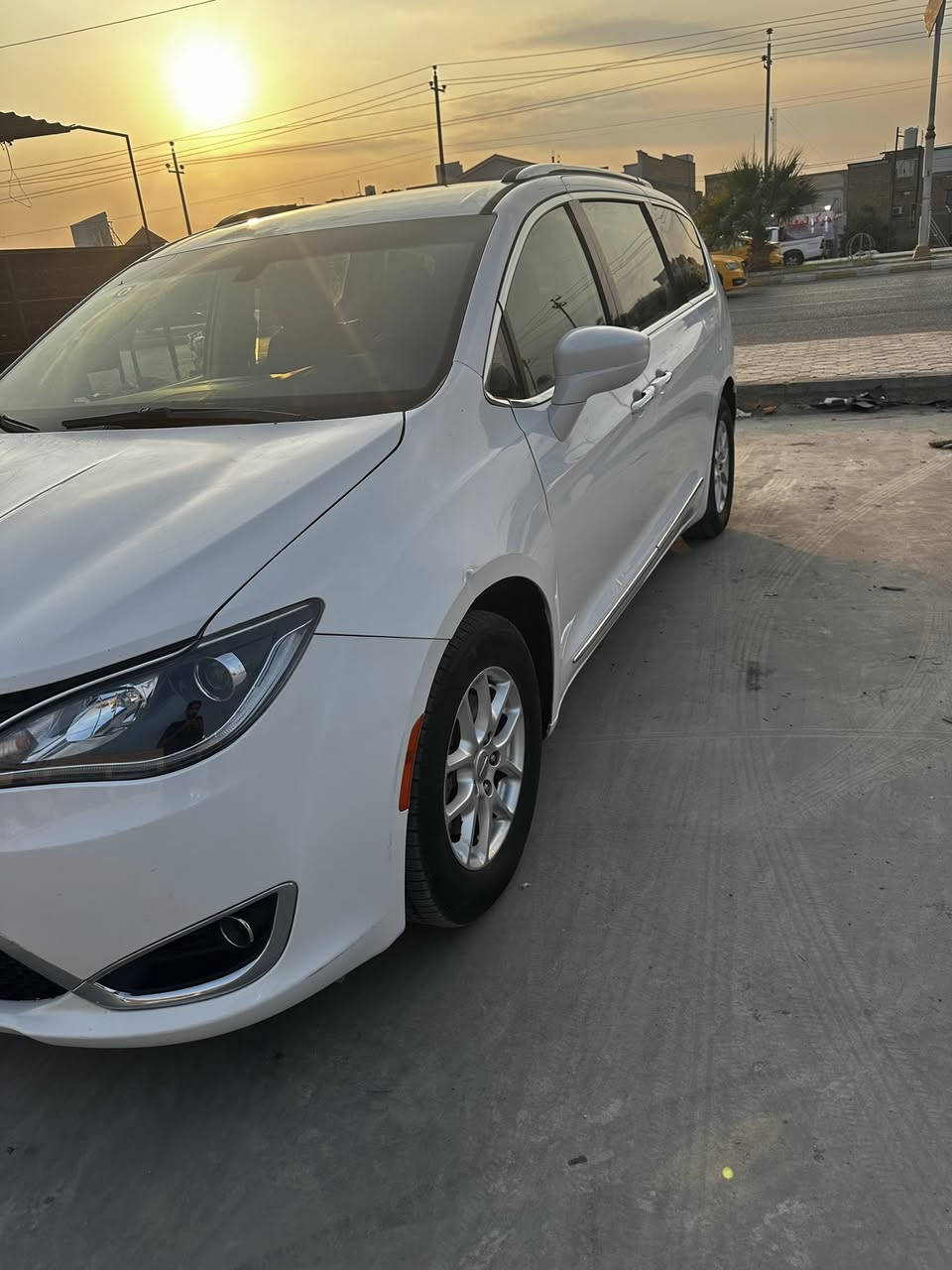 كلايسلر باسفيكا وارد امريكي 2020
السياره جاهزه فول مواصفات 
ناصريه مركز 
غير متواجد علفيس 
السعر 210 وبيه مجال للشراي 
***********
