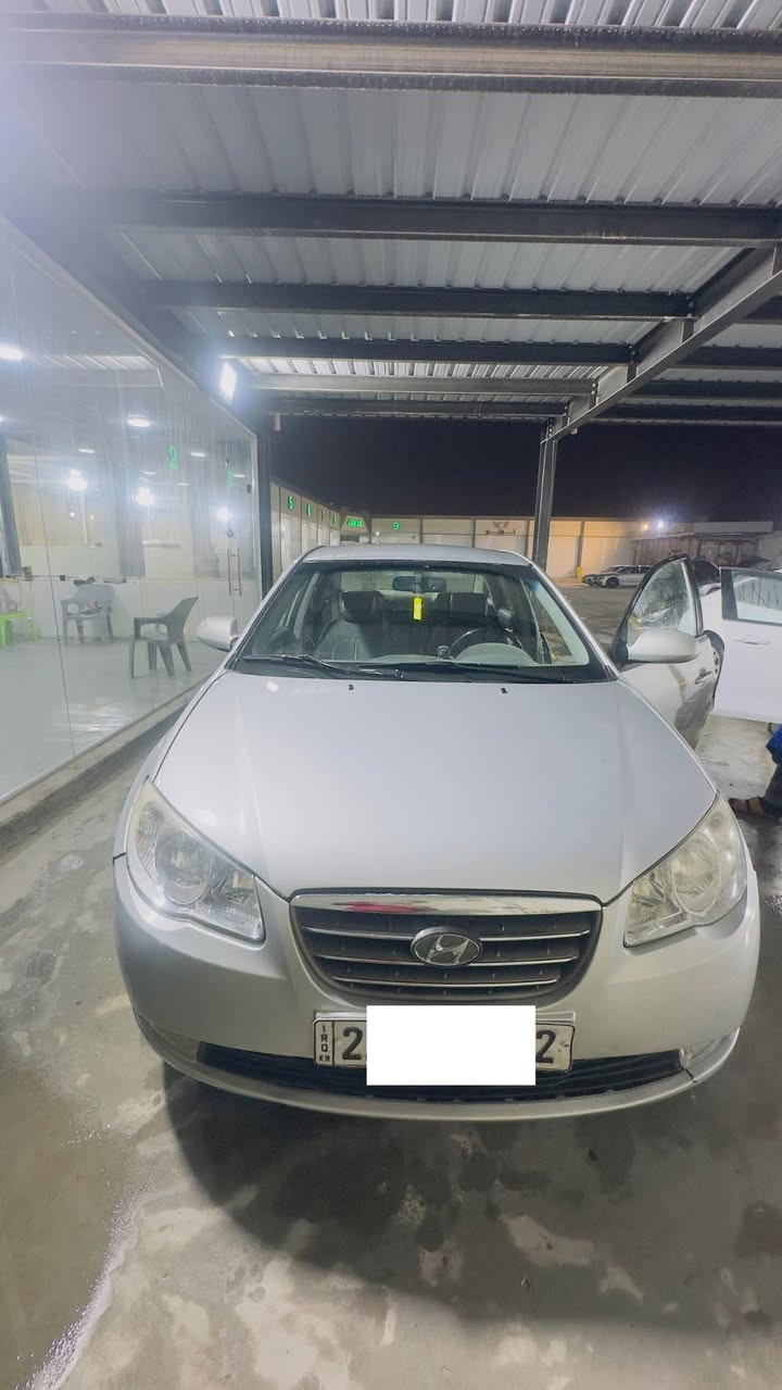 سلام عليكم الانتره 2010 دخول جديد سياره كاترون كير مكينه جدد حداديه منتهيا  تخم تاير ويلكب جدد اي نقص ما بيها تبريد  ثلج ❄️ مكينه 1600 انسه صرف لف راسك ونام سياره تخبل ربع ما ذب عليها زيرو لبيع او الامراوس سعر 40  وبيها مجال مكانه بصره رقم لهاتف***********
