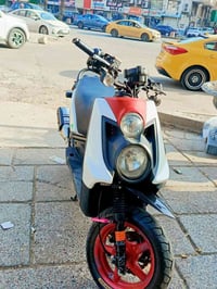 دراجةللبيع مكفولة كفالة عامه مكان الشعب السعر مليون وخمسميه وخمسين 077...