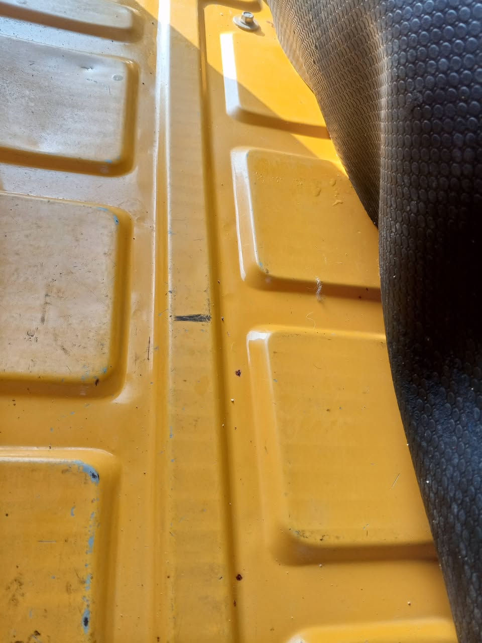 تكتك رقم وسنويه 19بشهر 12 يوم 15 يعني 10 ايام تدخل 20 تكتك مكفولة من ضربه وصبغ معجون بيه بس دوس الاماميه معمره فقط خياس مابيه مكاني بغداد الغزاليه السعر5 وتسمعيه قفل قفل ***********
