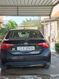 للبيع كورلا موديل 18 بغداد باسمي حادث جاملغ خلفي وباب ايرباك برده فقط ...