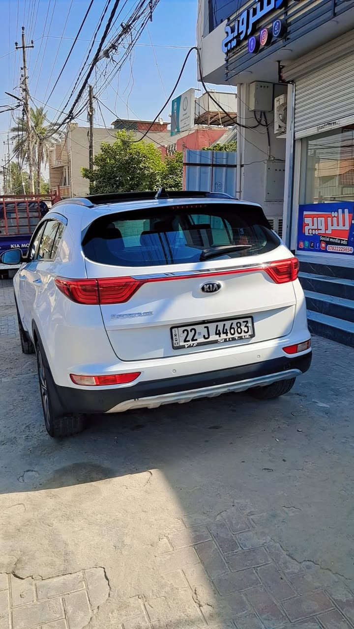 السلام عليكم للبيع فقط بدون مراوس
كيا سبورتج 2016 

خليجي مكفوله من الصبغ والتبديل

فول مواصفات جي تي لاين  

🛑بانوراما 

🛑رادارات 

🛑حساسات اماميه وخلفيه 

🛑كامره

🛑 فور ويل

🛑 محرك 2400 

🛑كشنات جلد 

🛑كشنات كهرباء 

🛑بصمة تشغيل 

🛑بصمة ابواب 

🛑كشنات تدفئه 

🛑فول تحكمات

🛑شاشه كبيره

🛑تبريد قطعتين  

وهواي مواصفات بعد 

ماشيه 112 الف كيلو متر 

والسيارة بلادية حتى دعامياتهة بإستثناء بارد بسيط وممبين رقم وسنوية جديد بأسمي 

السعر 178 ورقه 

مكانها بغداد سيديه 📍

للاتصال ***********
