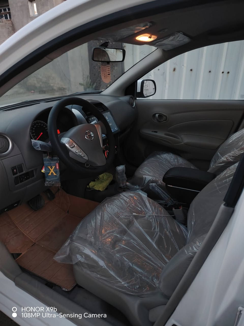 سلام عليكم شباب نيسان سني هندي ابليته زركه موديل 2021 سياره جديده كلش ماشيه 74مكفوله كفاله عامه بيه بارد اصبعين فقط اسبير ما نازل سويجات اثنين سعر 113 وبيه مجال حك الجيه مكان بغداد الزعفرانيه رقم ***********
