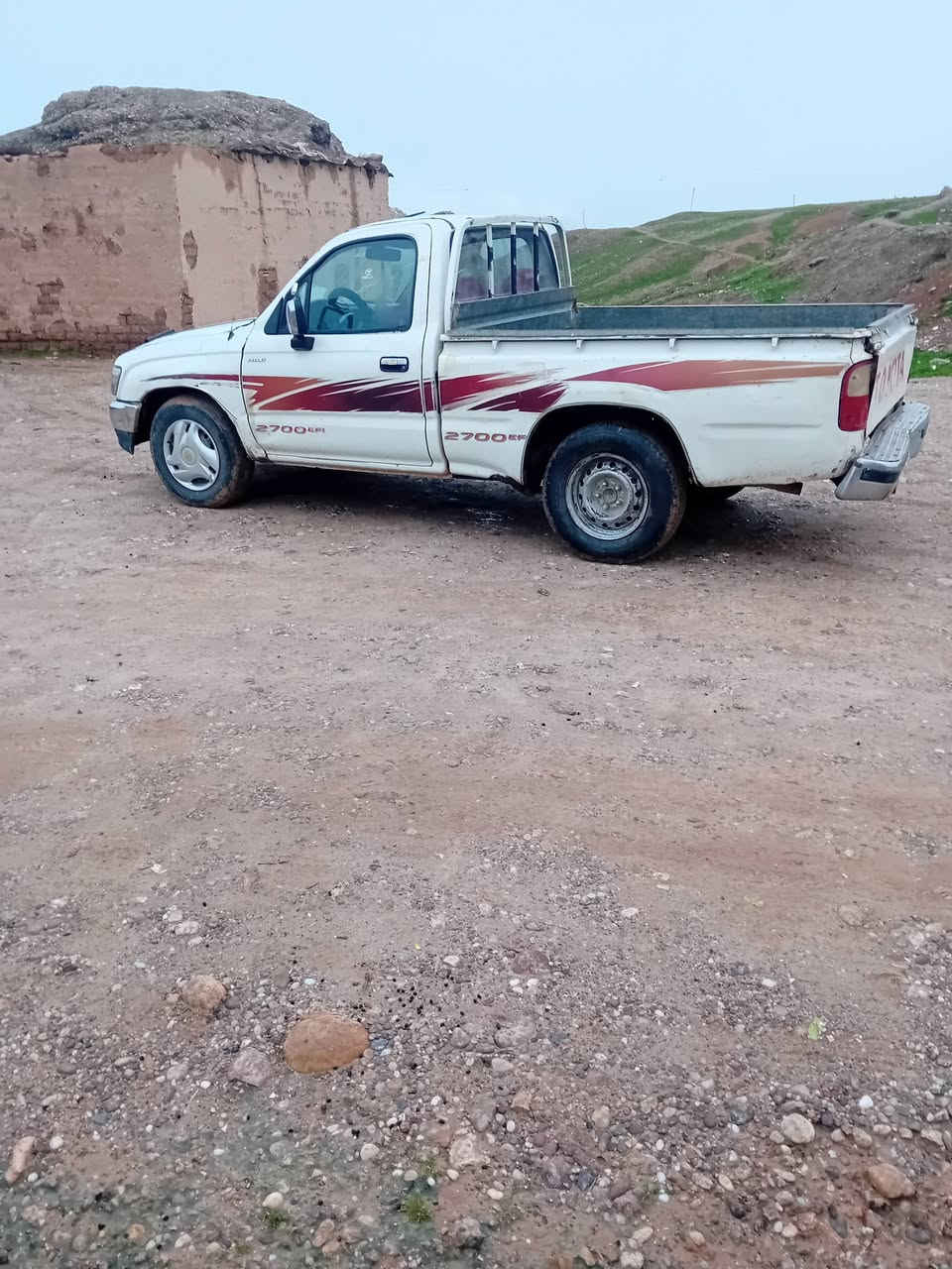 بيكم  ٢٠٠٤ صبوق عام  محرك بدايه  صرف شاصي  وكير شرط 
صاحبها يريد تحويل سعر ٧٥)       ***********
