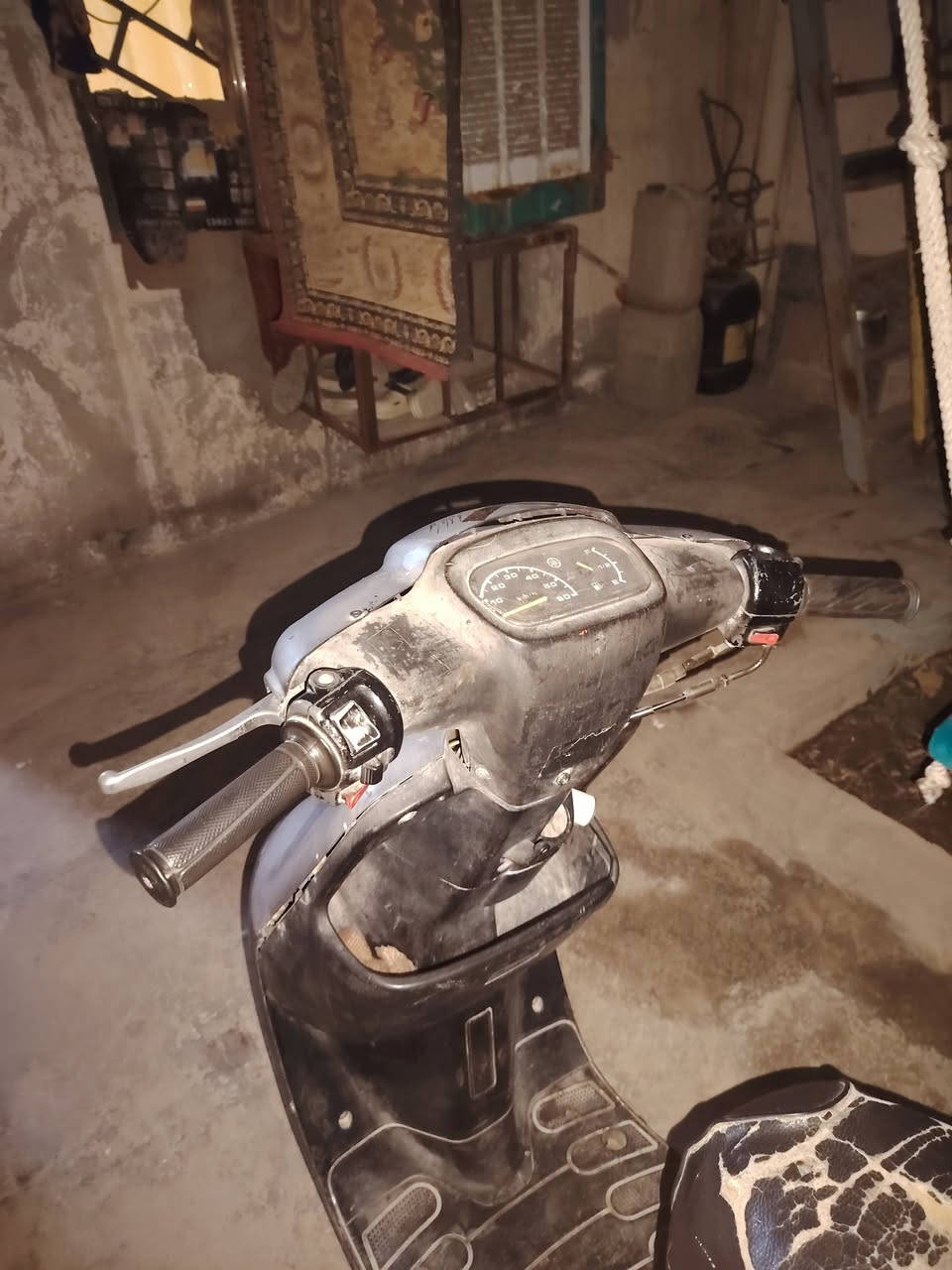 سلام عليكم دراجه بطه للبيع دراجة نضيفه الله شاهد دراجه هستوهه مجفته مكان حي فارس رقم هاتف *********** سعر 90
