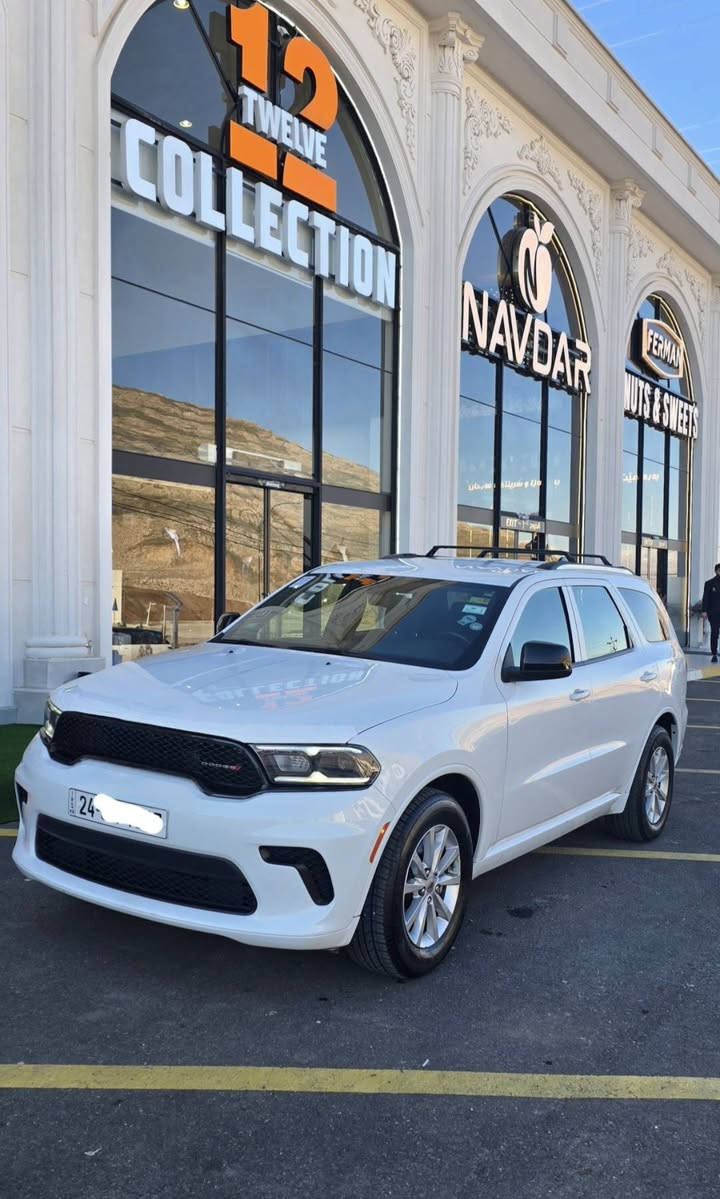 دوج دورنكو DODGE DURANGO 
الموديل : 2023 ( وارد أمريكي )
رقم دهوك بأسمي 
العداد : 50mile فقط
قطعتين بخ وقطعتين تبديل شركة ( حادث جانبي )
المحرك : 3.6L V6 
السعر  : 280 وبيها مجال 
مكان السيارة : دهوك 
***********
***********
اتصال أو واتساب
