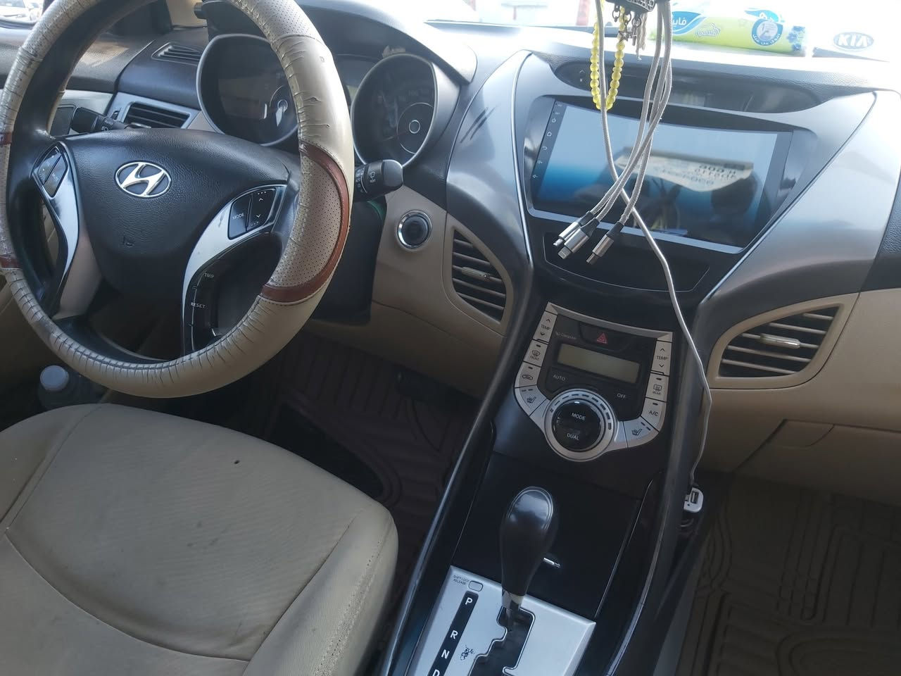 النتره مديل 2012خليجي فول المواصفات فتحت سقف شياير مري بصمه ابواب بصمه تشخيل محركها 1800رقم بغداد بسمي مكان سياره ناصريه سعرهه 105وبيهه مجال رقم تلفون ***********
