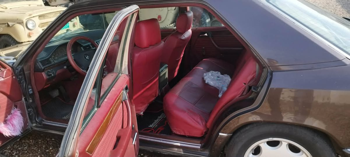 سلام عليكم مار سدس للبيع موديل تسعين محرك راس ثور رقم سليمانيه سنويه الغيت ثمانيه وعشيرن رقم الهاتف *********** العنوان الديوانيه قضاء غماس سعر 55 بيه مجال حك جيه
