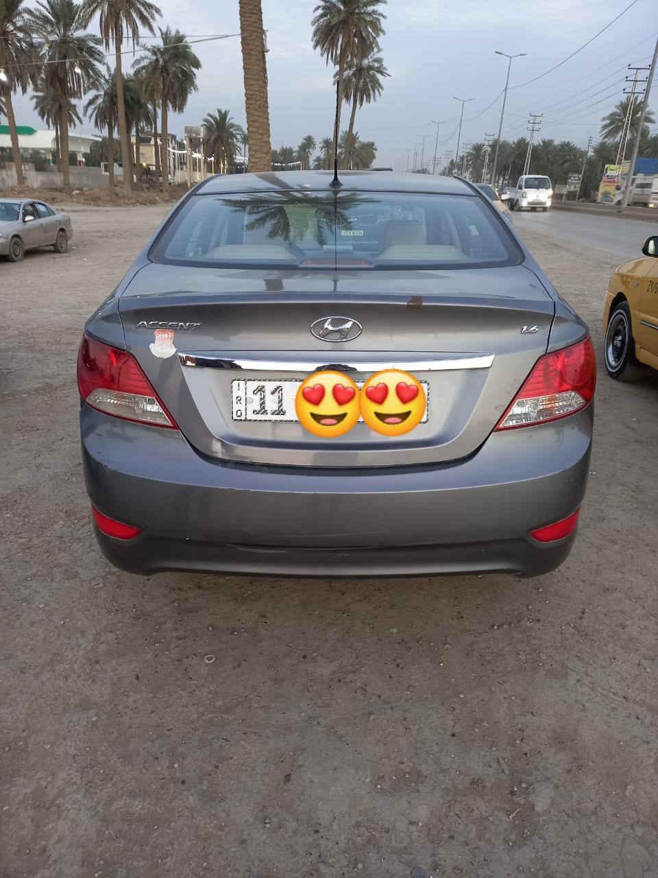 السلام عليكم
هونداي أكسنت موديل 2015 خليجي 
محرك 1600 قطرتين 
رقم بغداد انكليزي /هزة جديدة
بأسمي / شرط التحويل 
تبريده خير من الله
السعر 107 وبيه مجال حك الجيه
مكاني بغداد 
الهاتف/  *********** 
للتواصل واتساب فقط
