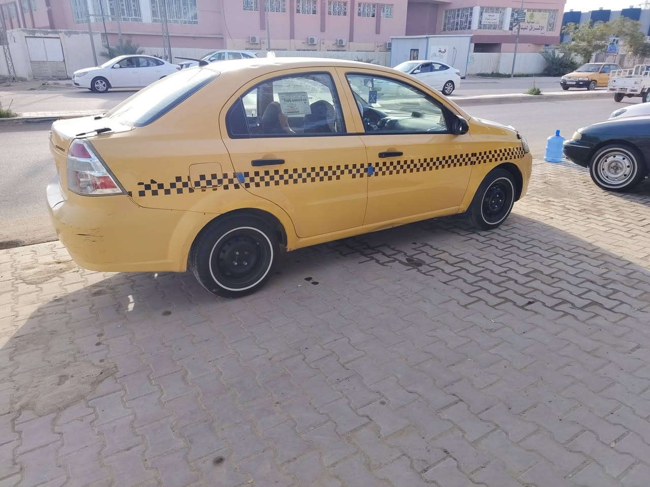 السلام عليكم افيو 2010 للبيع رقم نجف بيها جاملغ امامي فقط سياره جاهزه مكينه كير حداديه كله جديد مكاني السياره نجف المشخاب الاستفسار ***********/***********السعر 52
