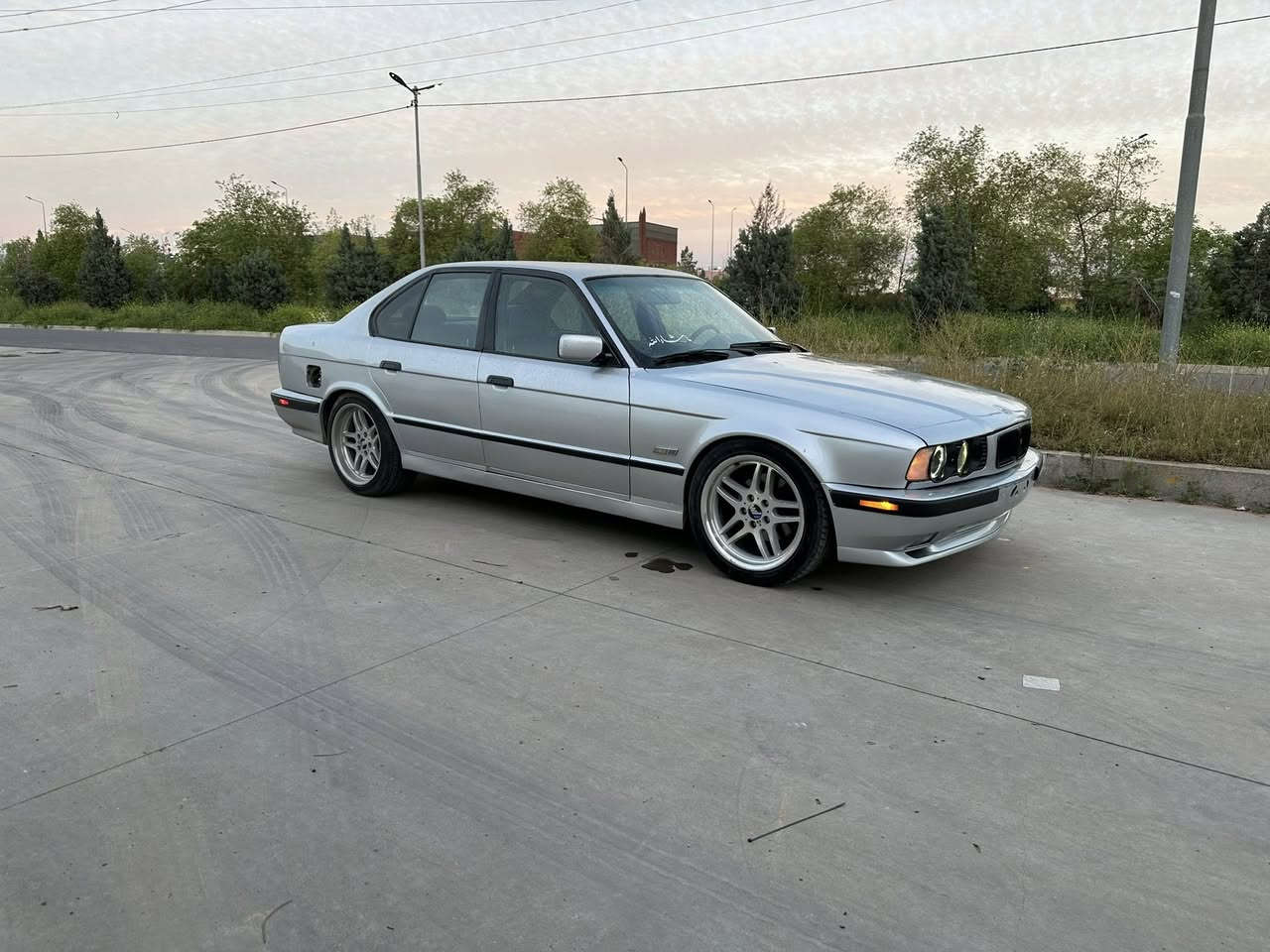 BMW1991
مەکینە٢٠ 
گێر حادی
کامل کرایتە ٩٥
ناو جلد
سلایت
دوو جام کارەبا
ناو فۆرمیکە
لایت ئەلقە
ویل ١٨ دوو سایز
٦٨٥٠ ٤٤٤ ٠٧٥١


**إذا كنت صاحب هذا الإعلان وتريد حذفه لأي سبب، رجاءا أرسل رسالة إلى الدعم الفني**