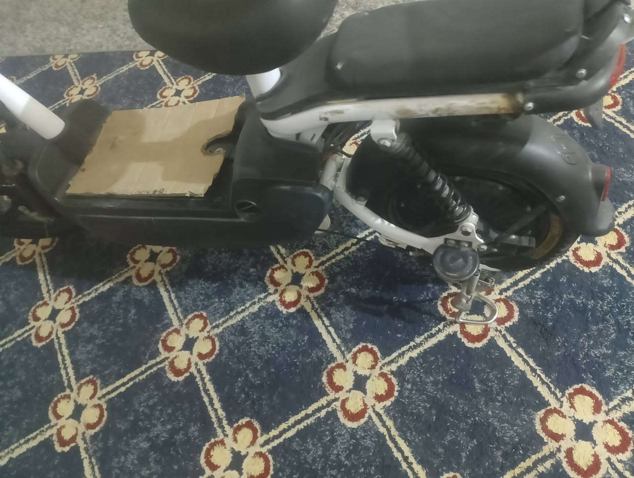 سلام عليكم دراجه شحن 4 بطاريات.A.9
مكفوله من اي ضربه مديل2014
سعرها275و بيها مجال///***********
مكاني الرفاعي يم دار البيضاء
