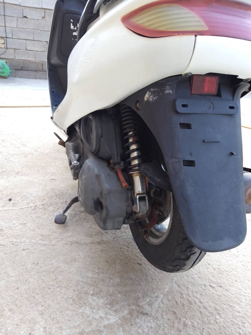 للبيع فراشه نضافه فول دراجه حاويه كلشي شغال بيه ***********
