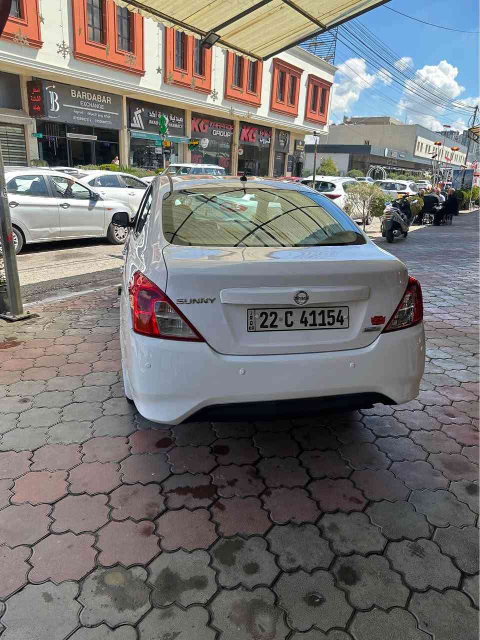 نيسان صني
هندي
2016
ماشيه 76 الف
بيها باب تبديل بلادي
وبيها 3 مكانت بارد
***********
*********** 
مكان السياره اربيل عينكاوه أربيل, العراق
