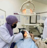 � الدكتورة مريم مصطفى قاسم – طب وجراحة الأسنان يسرّني استقبالكم وتقديم...