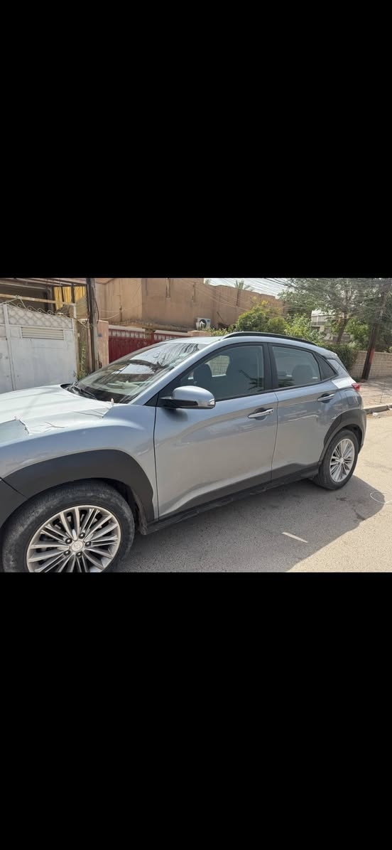 سلام عليكم سياره كونا  2020  تريد وكاله تريد تحويل 
بيها مودات قيادة
فورويل
اقتصادي
سبورت
فتحة بالسقف
ماشية ٧٠٠٠٠ ميل
رادار جانبي بالمراية
واشارات بالمراية
رادار اماي خلفي
كامرة خلفية وية فرة الاستيرن
كشنات الامامية تدفئة
كشن السايق كهربائي رقم الهاتف ***********
