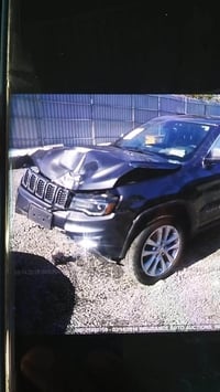 جيب لاريدو لمتد فول مواصفات  المواصفات معروفة لا حاجة لذكرها  ماشية ٨٠...