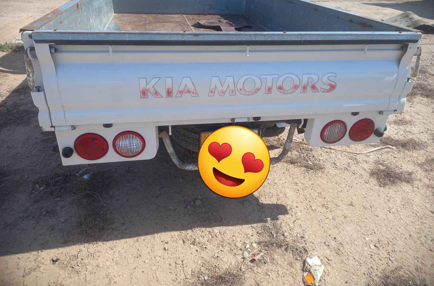 السلام عليكم البيع كيا حمل مديل 2018 رقمه ديالي دولي سنويه تنتهي 2030/11/19 تحويل مباشر سياره مكفوله نظيف مثل ما واضحه بل صوره شرط كير محرك اكسل كير تايره مكان السياره صلاح الدين الضلوعيه 
الاستفسار ***********
