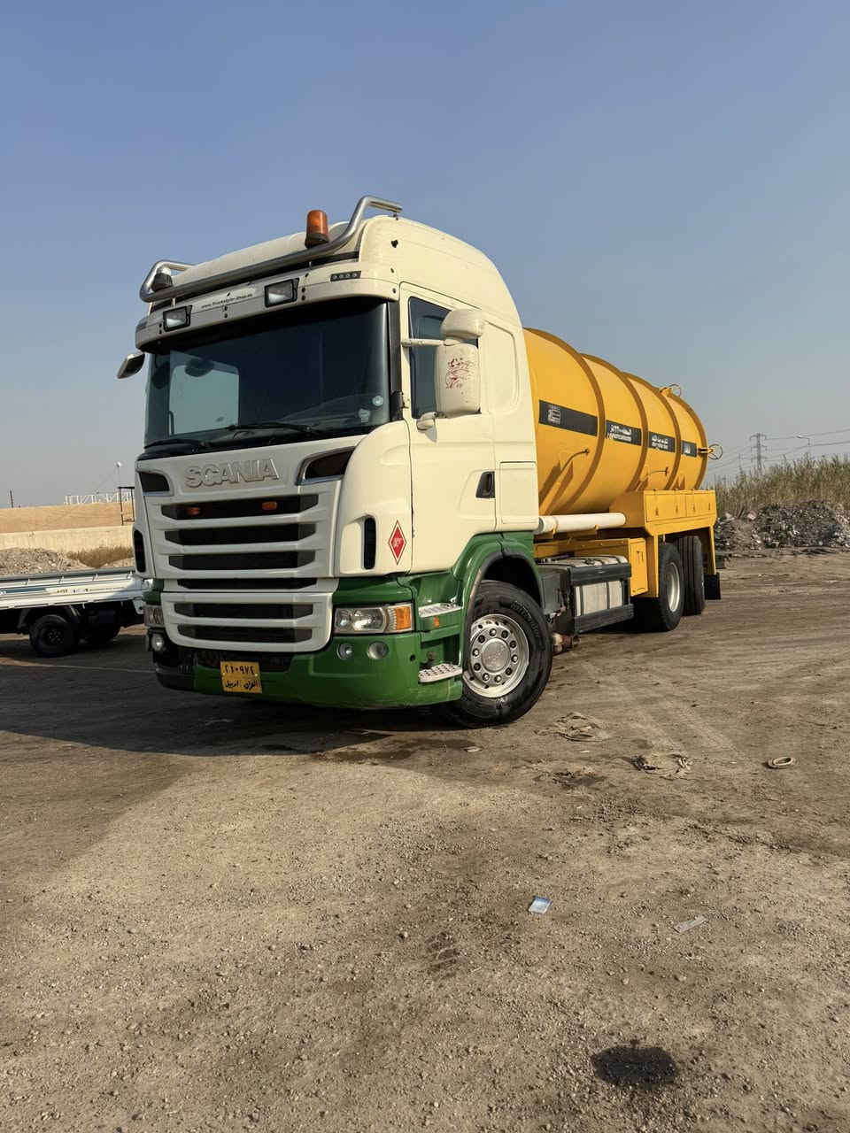 السلام عليكم
للبيع سكانيا ٢٠١٣ 

مكينه ٤٢٠ كير اوتماتيك فول مواصفات 

تخم تايرات  ماطور ١٣ ونص يطالي 

 اي ستفسار ***********
