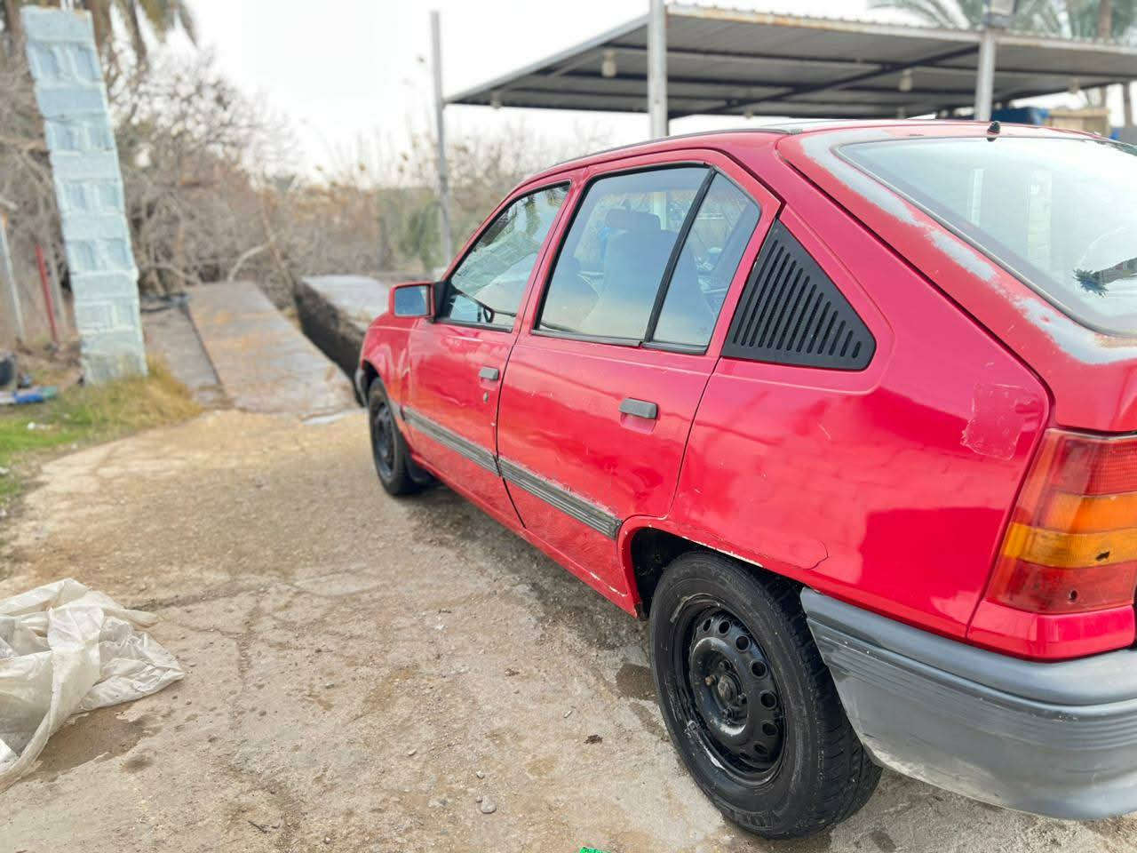 السلام عليكم اوبل كاديت موديل 91كير عادي محرك 1600رقم الانبار مكاني بغداد الدورة السعر 23وبيه مجال بسيطط
***********
