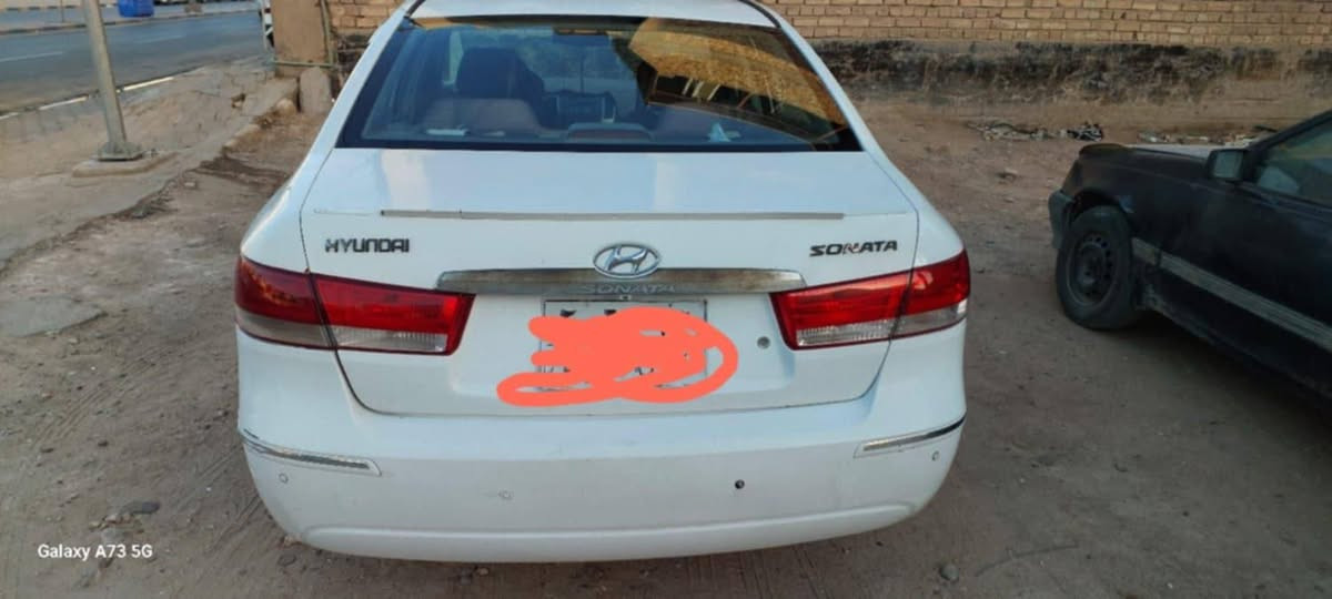 سلام عليكم للبيع للبيع بسعر مغري جداً 
سوناتا 2009 خليجي محرك 2400 رقم اربيل راعيها صلاح الدين بالدوز تريد تحويل تريد وكاله بيها صبغ 4 قطع كير ومحرك جيد جدا تبريد جديد منظومه كامله منظومه بانزين جديدة من الفيت بم للكلاص البخاخات البلكات كلهن حداديه 80٪ 
للاتصال بالرقم *********** أو وات ساب
