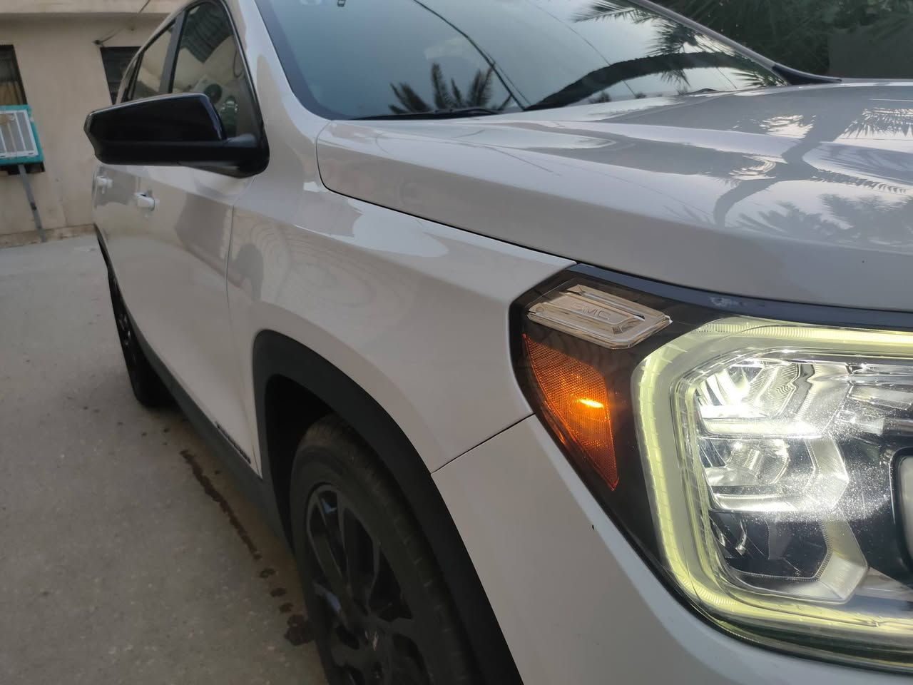 للبيع او المراوس بجيب 18 وفوق 
جمسي تيران موديل 23 فول مواصفات حادث خلفي تبديل باب الصندوق وصبغ نص جاملغ خلفي فقط بدون ايرباك  رقم بغداد بأسمي 
***********
