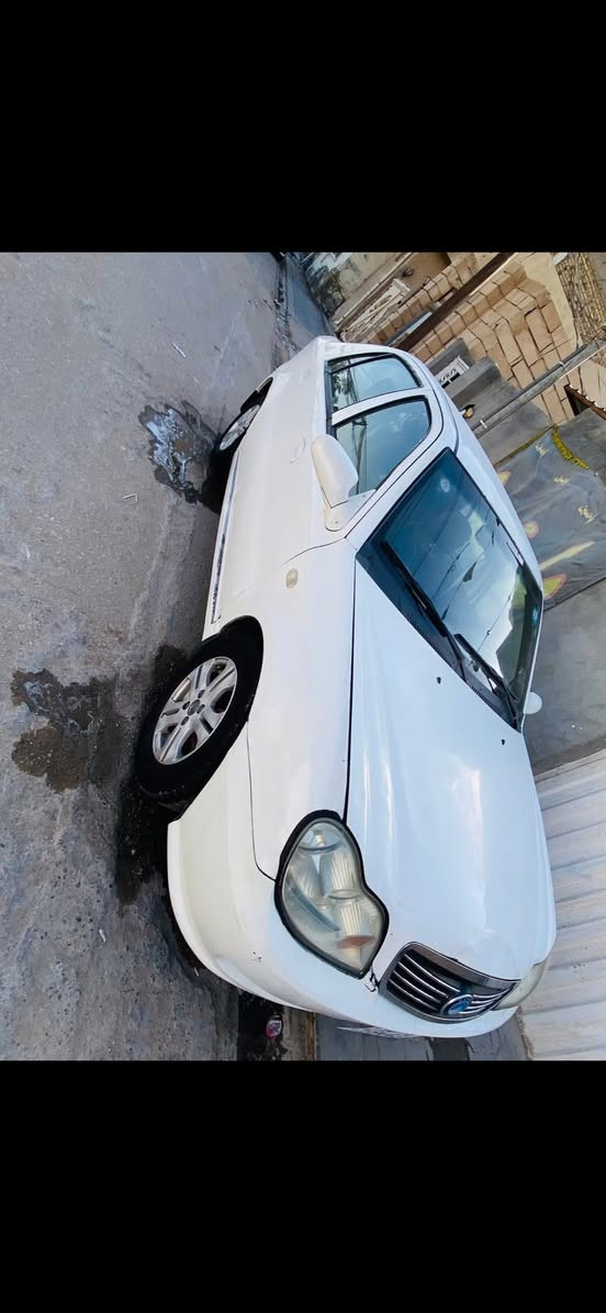 سلام عليكم السعر 30 ورقه
سي كي موديل 13 كير عادي
سياره جاهزه وناعمه كير عادي 
غرفه حلوه دوشمه جديده
شاشه لمس سماعات فول
رقم نجف دولي 
راعيها قريب عليه شرط المداور
مكاني نجف حي النصر
سعرها 30 ورقه ومجالها قليل حگ الجيه
***********
