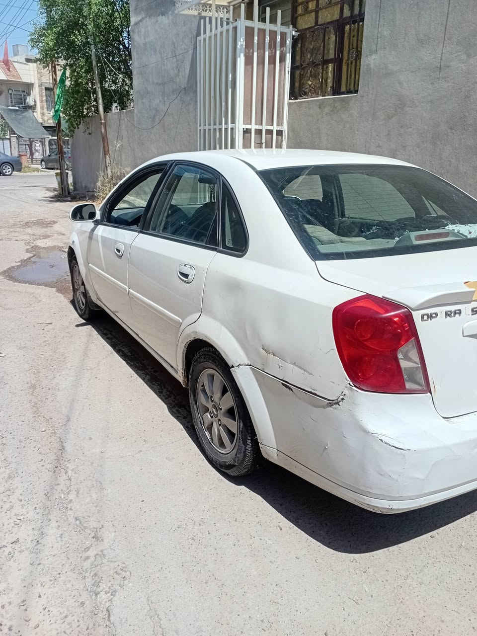 سلام عليكم شوفرليت اوبترا 2004 كير عادي للبيع مثل ما موضح بل صوره رقم بغداد مكان السياره بغداد 
رقم تلفون ☎️📞***********
موجود عادي و واتساب 
سعر 55 وبيها مجال للطيبين
