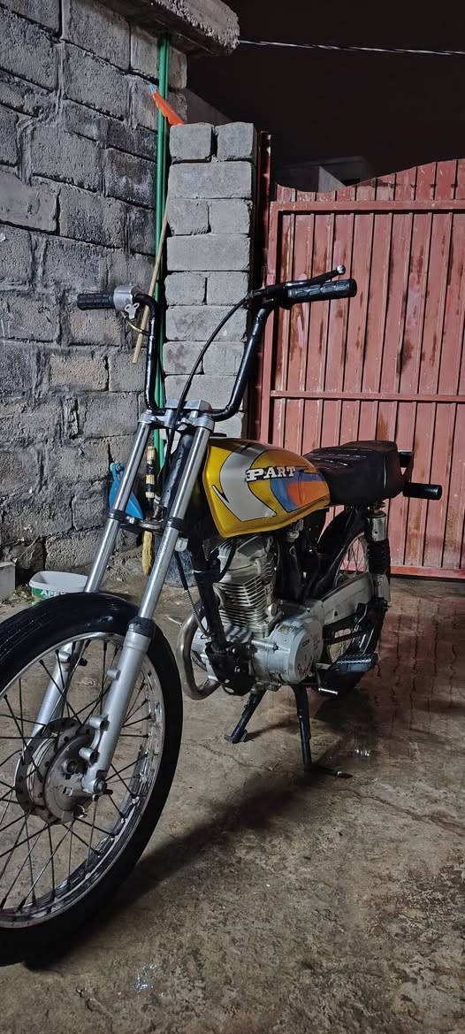 بارت 99999  مكينه خرسه تحريكه و معدل الدراجه نضيفه كدام العينالسعر280وبيه مجال مكاني الموصل حي السماح***********
