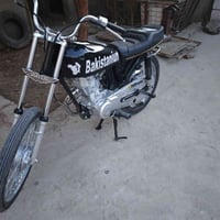 دراجه للبيع مكينه رابيدو السعر 750 وبيه مجال المكان حي الوحده الا تصال...