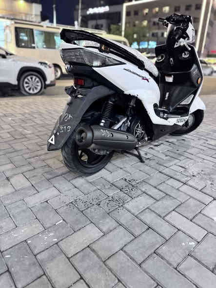 سكنس لد ياباني مو كوري دراجه جديده بمعنه الكلمه  المكان كراده داخل السعر 1250 وبيه مجال ***********
