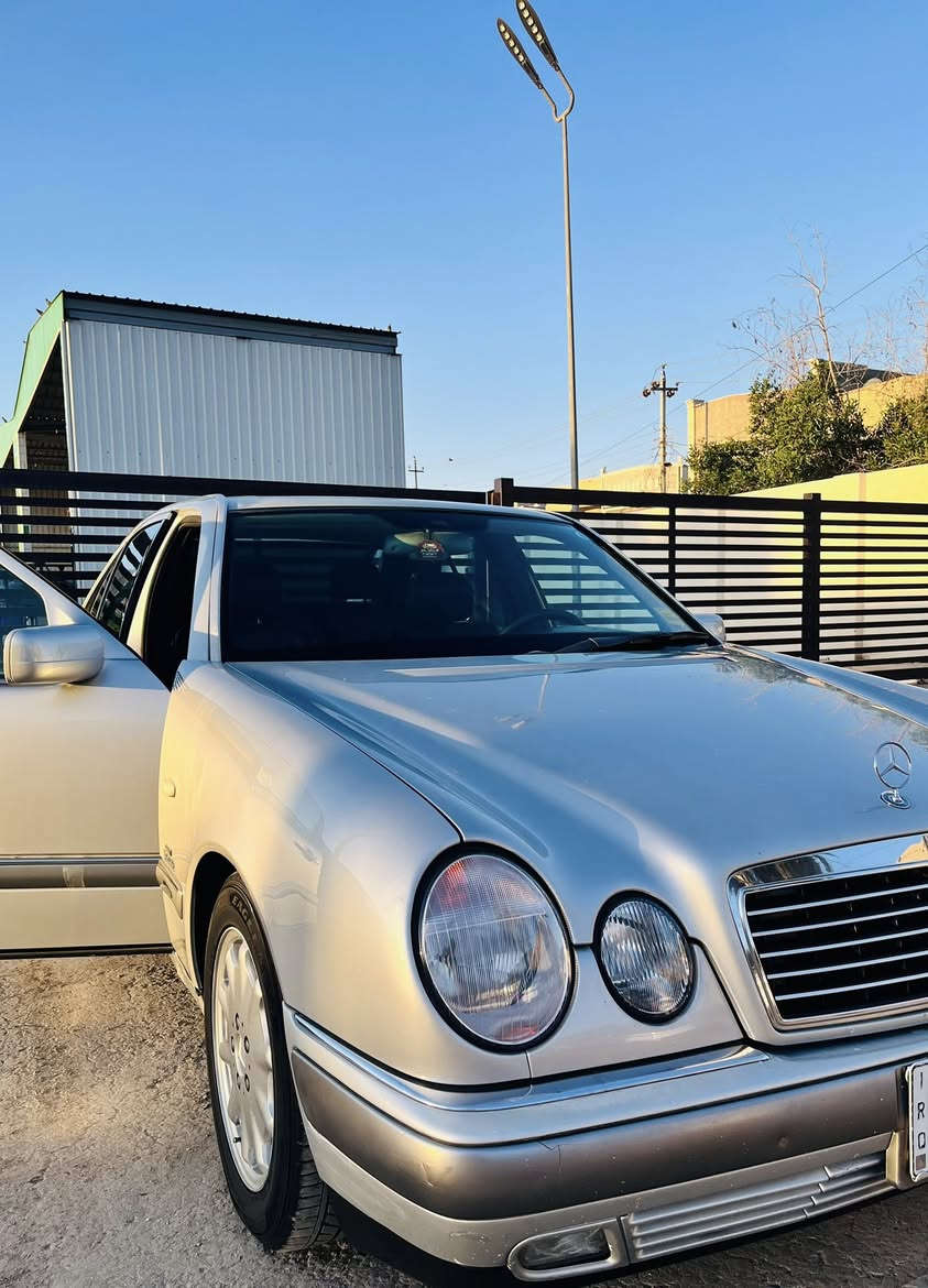 من رخصت لأدمن السلام عليكم للبيع او المرواس مرسيدس ام عيون E320 موديل 1996 خراطيم ستة سلندر رقم بغداد الدولي سنوية 27 هزة جديدة كير D4 محرك صدر تخم تاير تبريد قطعتين تدفئة كروز سرعة جديد داخل جلد اسود كشنات كهرباء مري داخلية جانبية عاكسة مري شفط صدر امامي خلفي منظومة بنزين كاملة لايتات زنون سلايد روف شغال تجاوي كهرباء صبغ حزام عدا القمارة والبنيد والصندوق سنتر لوك شغال السيارة جاهزة بدون اي نقص السعر المطلوب 100 ورقة وبيها مجال بسيط مكان بغداد العامرية للأستفسار ، *********** , ***********  متواجد واتساب ابو حسين
