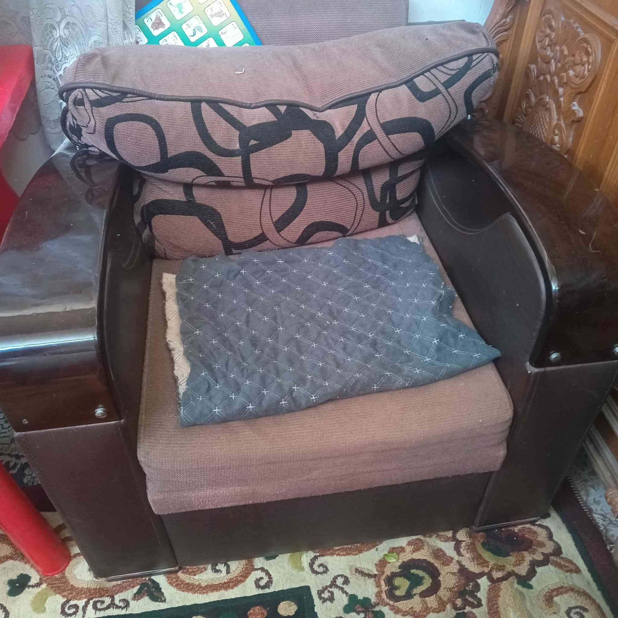 هذا التخم للبيع فقط يحتاج دوشمة مقعد


**إذا كنت صاحب هذا الإعلان وتريد حذفه لأي سبب، رجاءا أرسل رسالة إلى الدعم الفني**