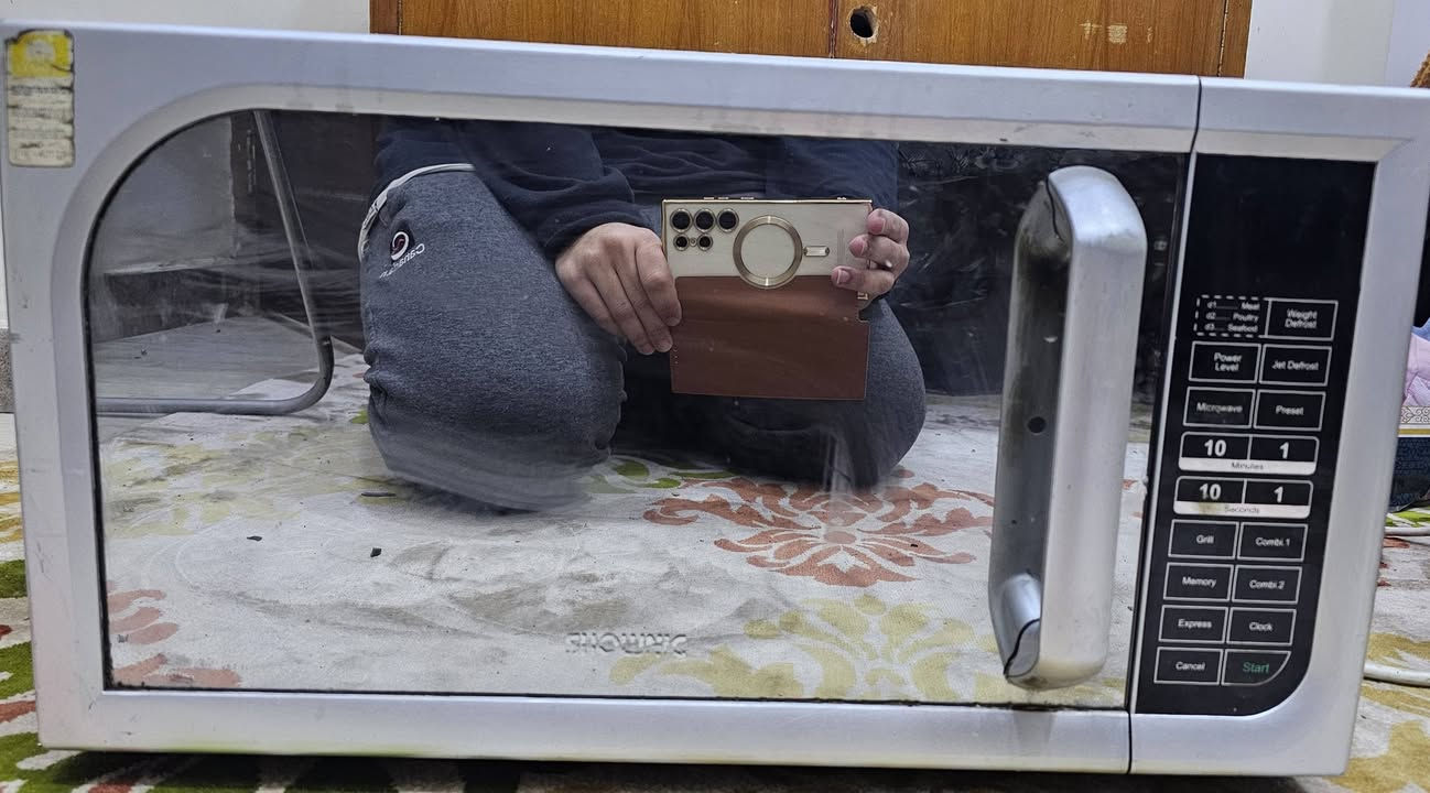 السلام عليكم
مايكروويف للبيع
حجمه 30 لتر
مكاني علي الصالح مقابيل الطوبجي 
رايده ب100 الف
هاتف ***********
