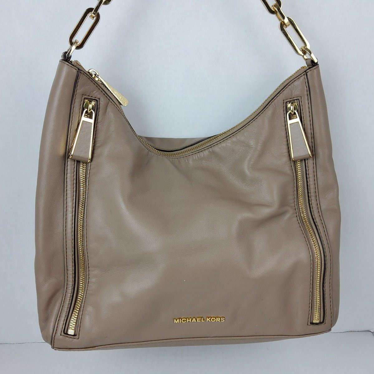 بضاعة جديدة وصلت


**إذا كنت صاحب هذا الإعلان وتريد حذفه لأي سبب، رجاءا أرسل رسالة إلى الدعم الفني**