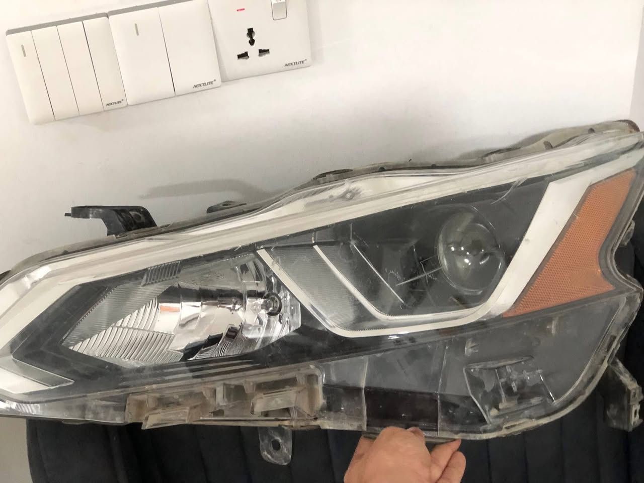 السلام عليكم
زوج لايتات نيسان التيما 
يرهم من موديل(2025-2019)
عدسات بدون ليد
كلش نظيفات وبدون اي كسر 
السعر 125 وبي مجال للشراي
للاستفسار
***********
