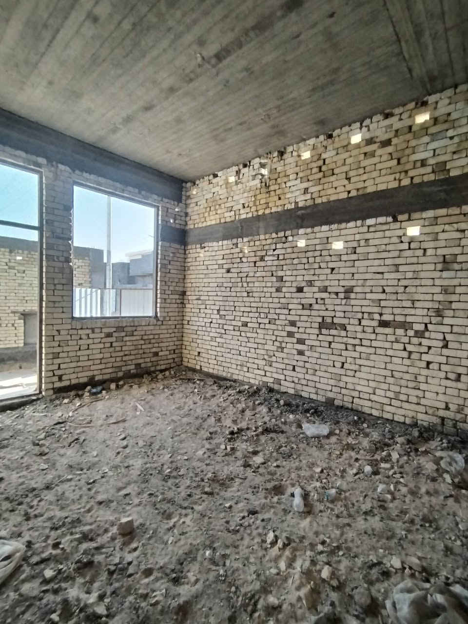 السلام عليكم
دار هيكل للبيع الجزيره الفيحاء أرض الدكتور مساحه ١٥٠ م مساحه البناء ١١٠ م طابق و نص ٣ غرف نوم و صحيات و استقبال و هول و مطبخ متوفر كافه الخدمات ماء و كهرباء و تبليط 
 رقم التليفون   ***********
