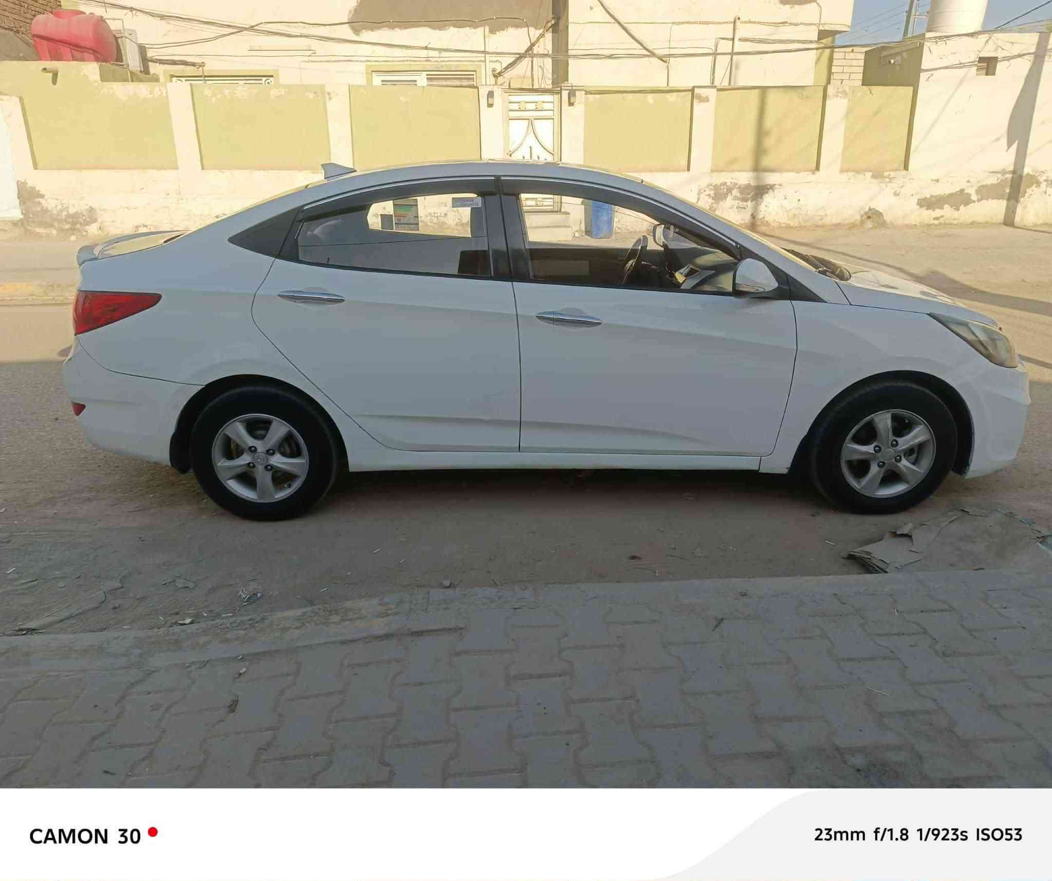 سلام عليكم
اكسنت للبيع خليجي مكينه 1600 مكفوله كير مكفول حداديه جديده تخم تاير جديد دواخل حلوه
سياره بسمي رقم انگليزي سنويه 29 تنتهي سياره حلوه ما ناقصها برغي مكفوله من الضربه القويه والتبديل 
مكان السياره ديوانيه قضاء شاميه 
سعرها 106 وبيها مجال ... للتواصل ***********
