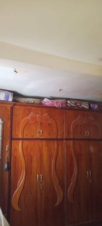 عندي غرفه نضيفه الله شاهد اريدهه 550وبيهه مجال بسيط عنواني بغداد شعب 0...