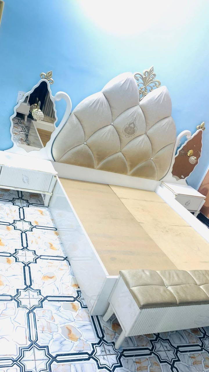 للبيع مستعجل غرفة نوم تركي + تخم + ثلاجه اربعة ابواب  للبيع شغاله فول تجميد عنوان حي الجهاد / الحمدانيه خلف جامع وحسينية علي ولي الله  للاتصال ***********
