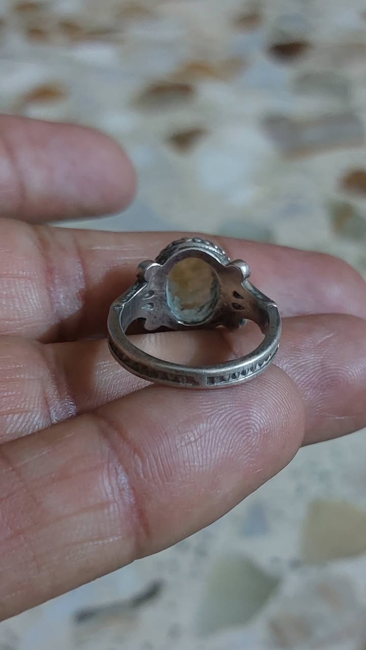 السلام عليكم... خاتم ياقوت افريقي فضه 925 قياس 18 سعر 30 الف


**إذا كنت صاحب هذا الإعلان وتريد حذفه لأي سبب، رجاءا أرسل رسالة إلى الدعم الفني**
