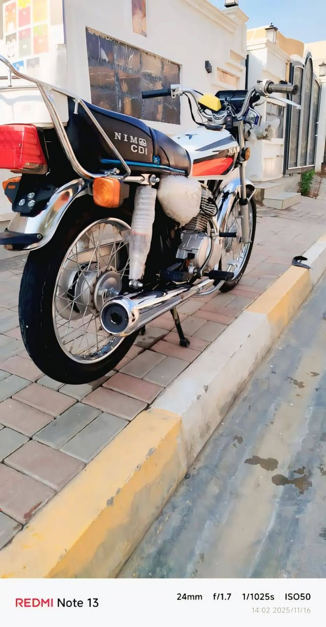 سلام عليكم نامه للبيع دراجه مبدله بس ولفات وجبنه مال كير كايمه فقط مراوس حسب قناعه دراجه كلجات وعينه ودهن جديد اشاير جدد نقص فقط كلوبات معدل وشلعه فول سعر 500 وبيه مجال مكان صلاح الدين دجيل رقم الهاتف ***********
