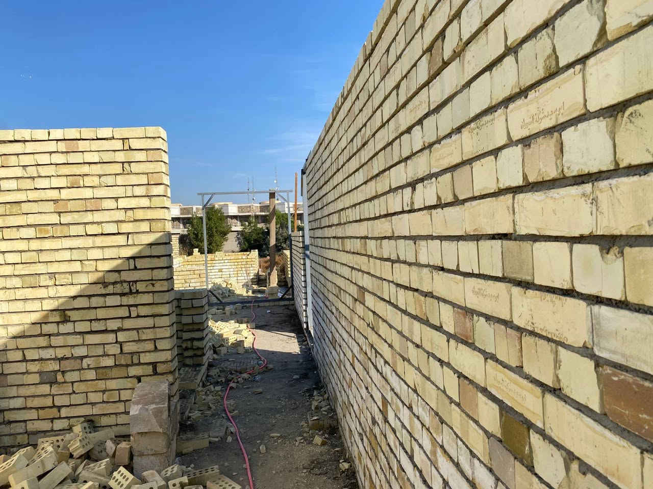 خلفه بناء طابوك بلوك ثرمستون تطبيق فرشي عكاده درجه اولى مكاني كربلاء طوريج متفرّغ   باسعار مناسبه  للاستفسار    ***********
